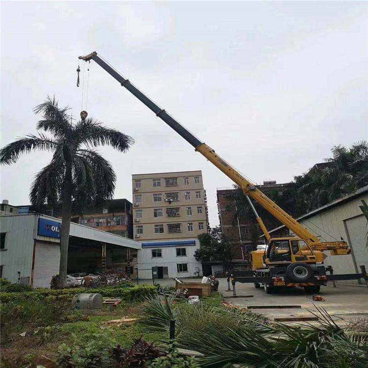 景德镇12吨吊车出租一天的收费标准是什么