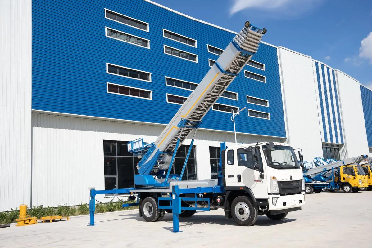 景德镇小型云梯车上料车租赁多少钱