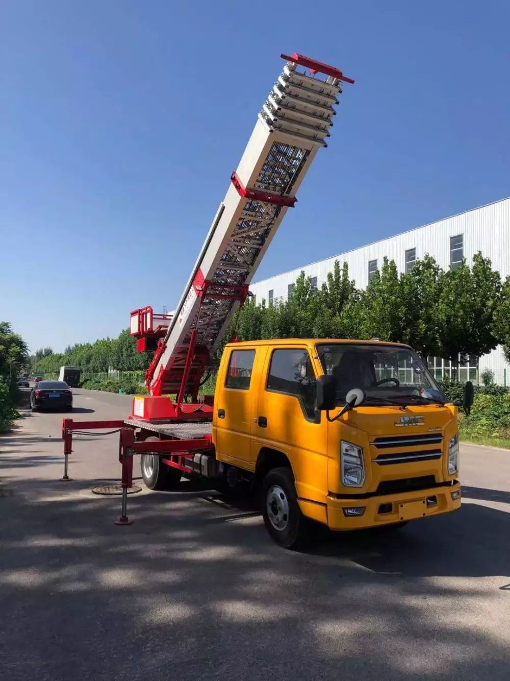 景德镇附近的云梯车出租服务：轻松解决高空作业需求