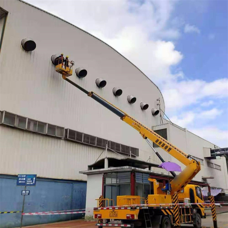 景德镇高空作业车出租服务：专业广告牌安装解决方案