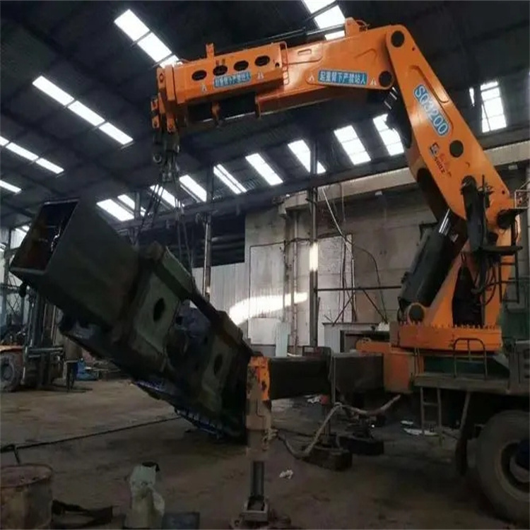 景德镇130吨折臂吊车出租吊机租赁附近电话