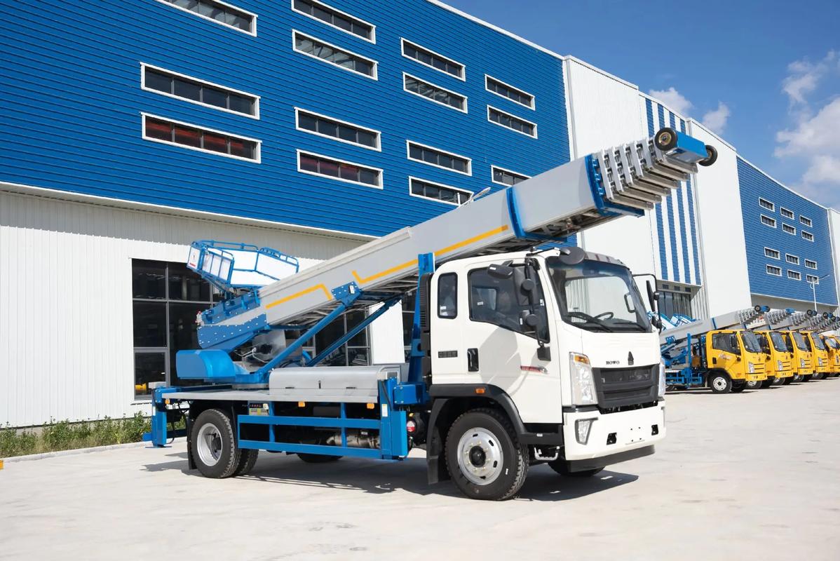 景德镇出租云梯车高空作业车 建筑垃圾搬运